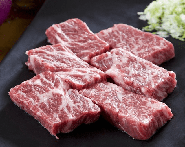 [center center 100%]